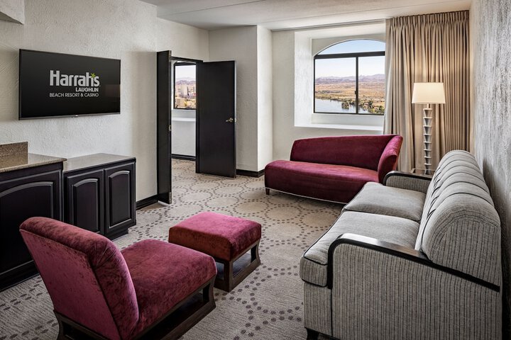 Standard Room, King or Two Doubles (7 of 7)