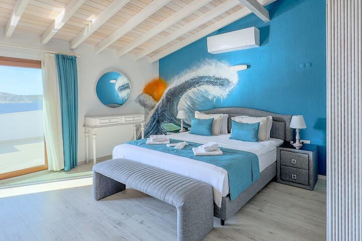 Room 3 of 40