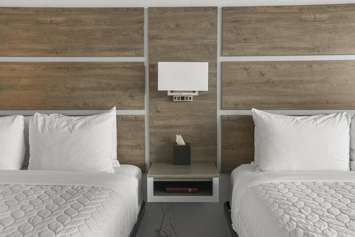 Room 36 of 141