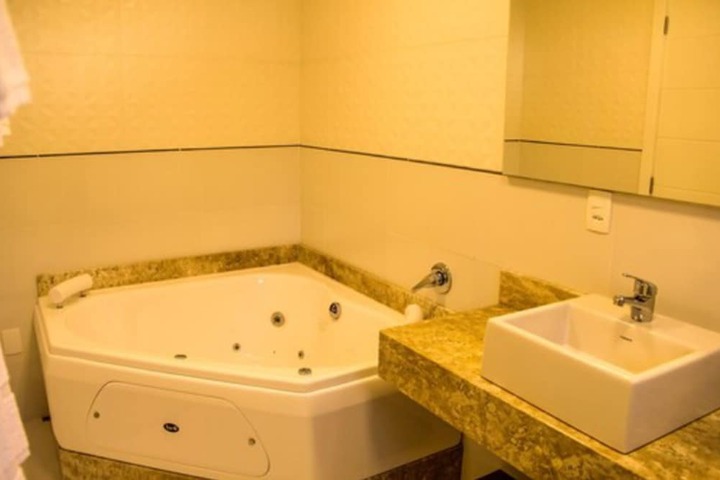 Room 22 of 46