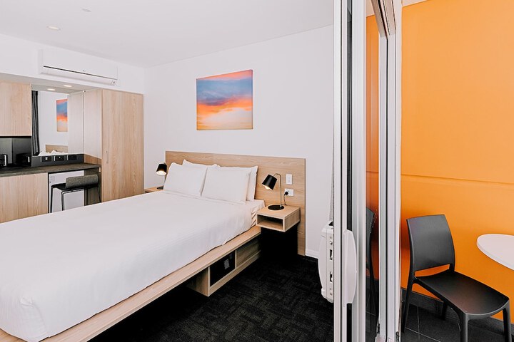 Room 8 of 29