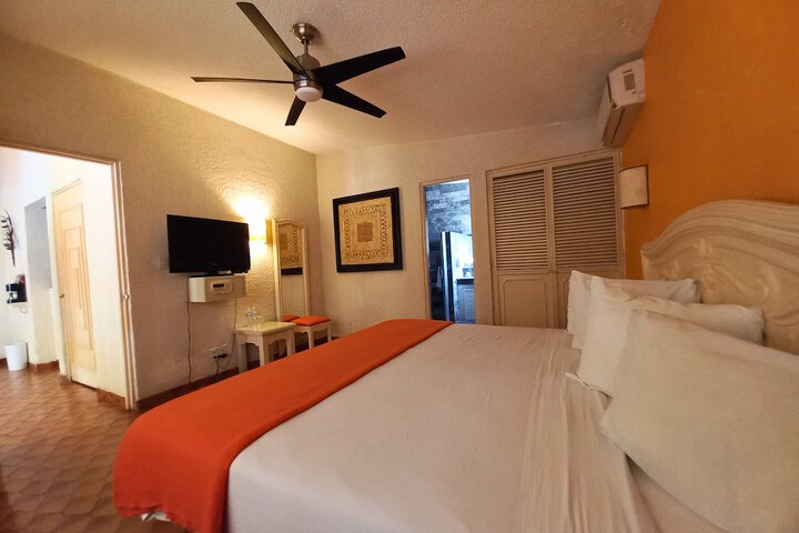 Room 14 of 59