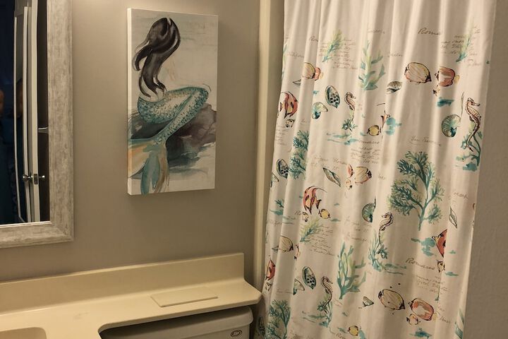 Room 42 of 92