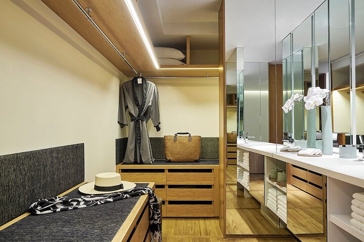Room 7 of 36