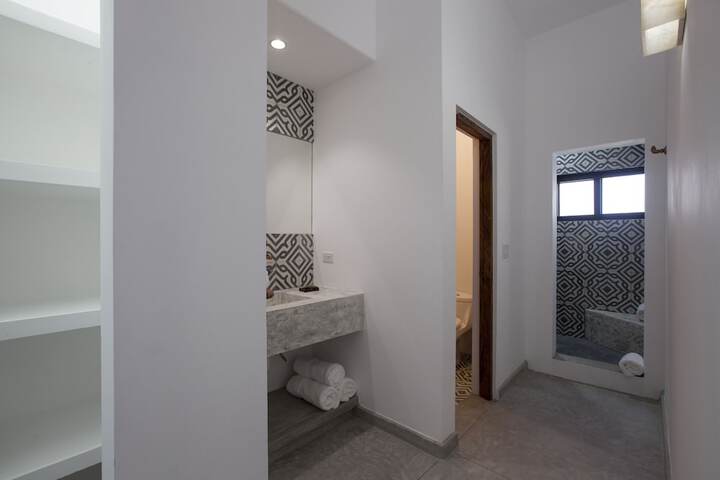 Room 43 of 85