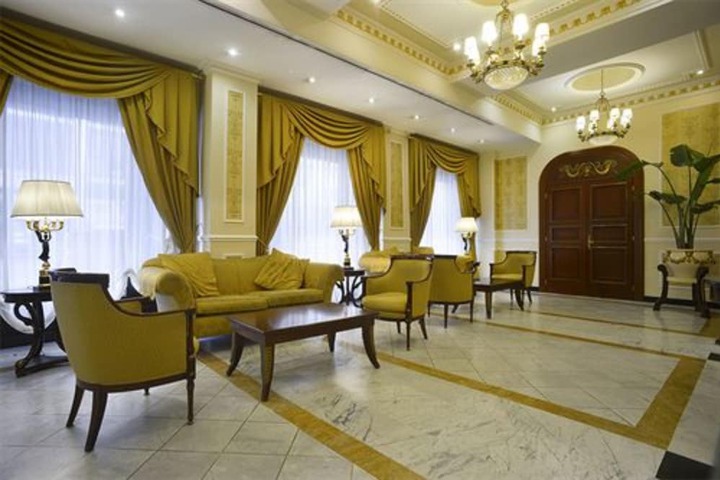 Hotel Lobby