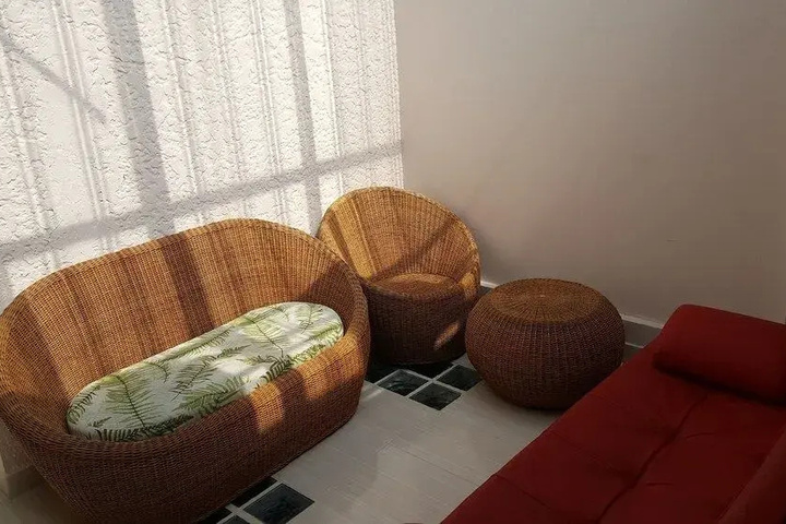 Room 3 of 9