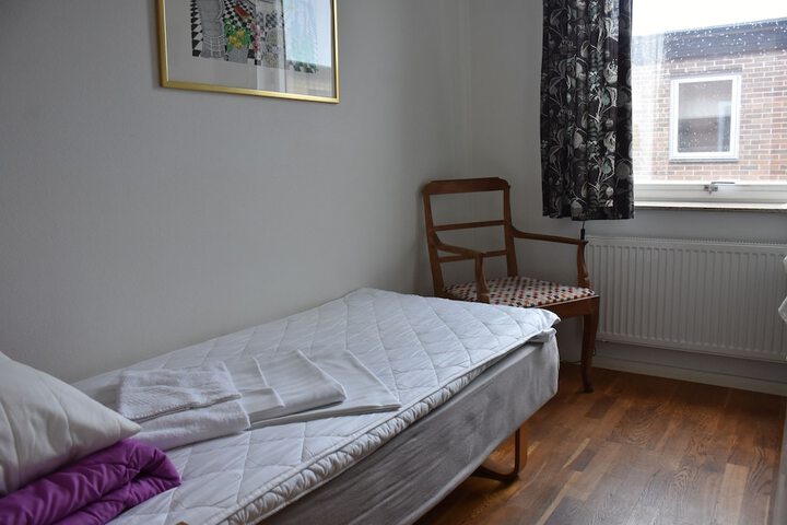 Room 32 of 81