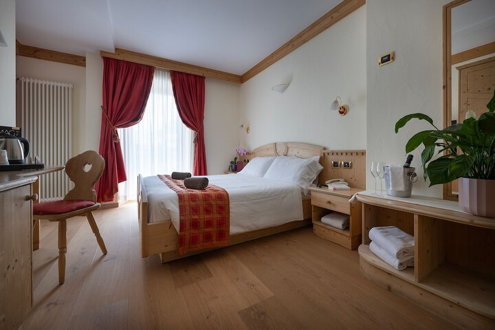 Room 34 of 115