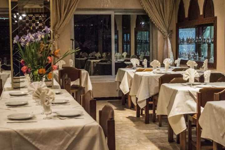 Dining 7 of 10