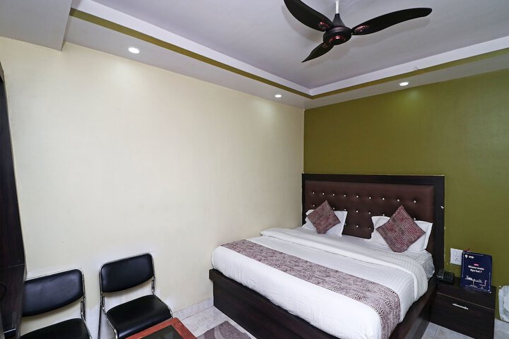 Room 12 of 39