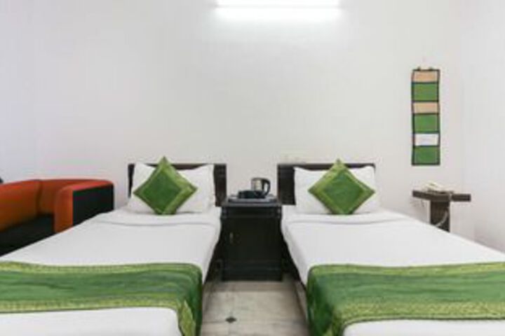 Room 35 of 50