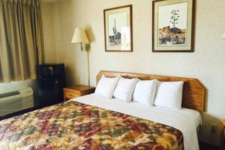 Room 3 of 12