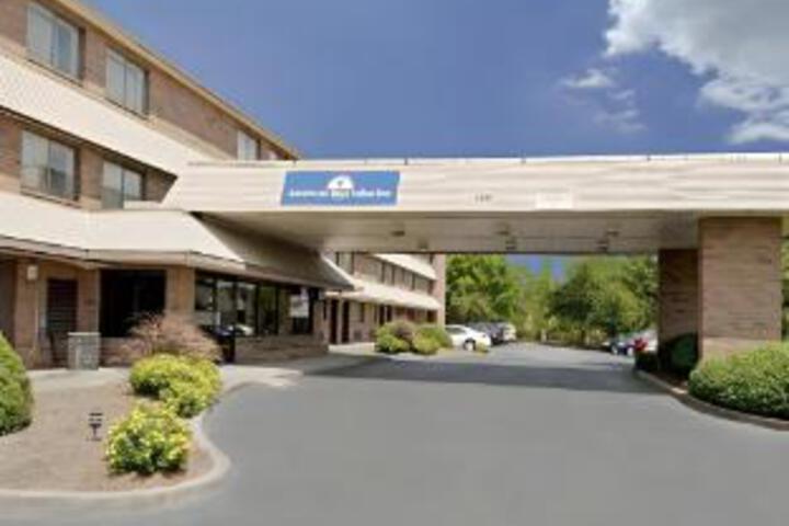Best Western Atlanta-Marietta Ballpark Hotel in Atlanta, GA
