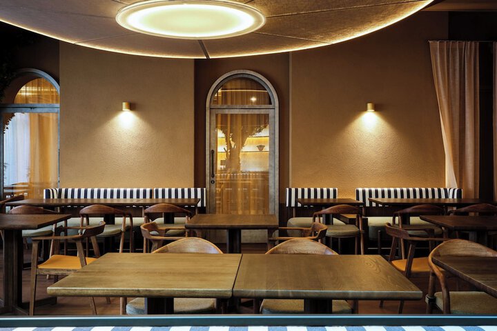 Dining 62 of 86