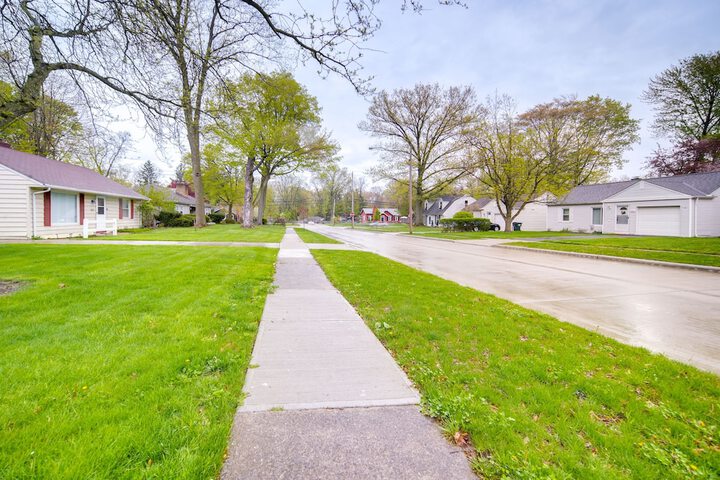 Property Grounds 21 of 24