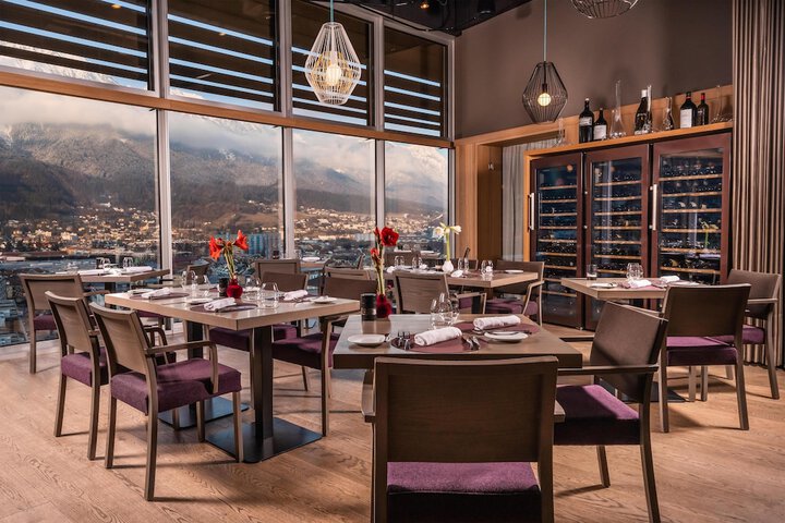 Dining 79 of 138