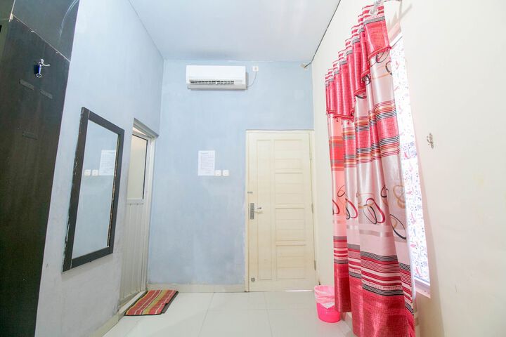 Room 14 of 34