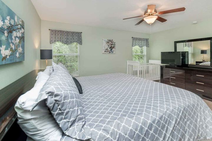 Room 12 of 24
