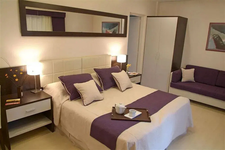 Room 5 of 5