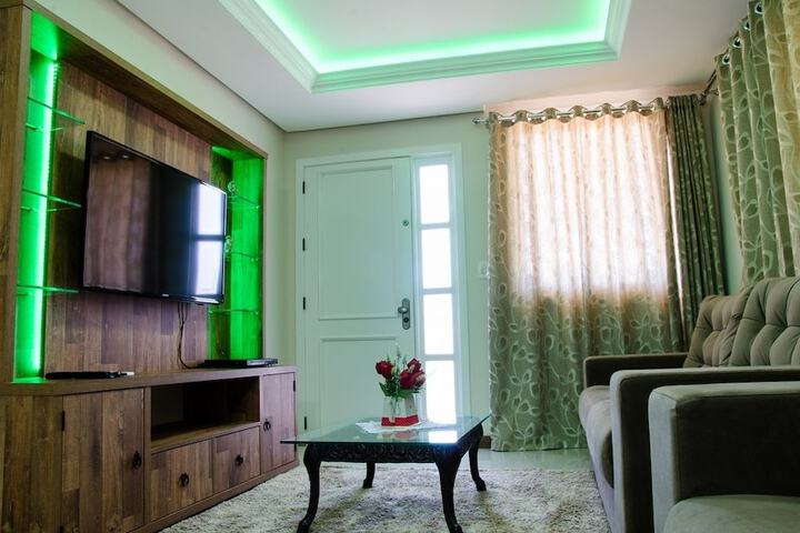 Room 18 of 28