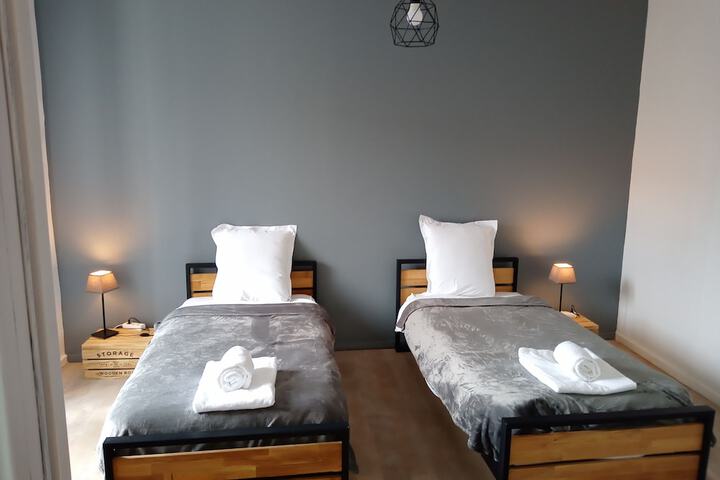 Room 18 of 53