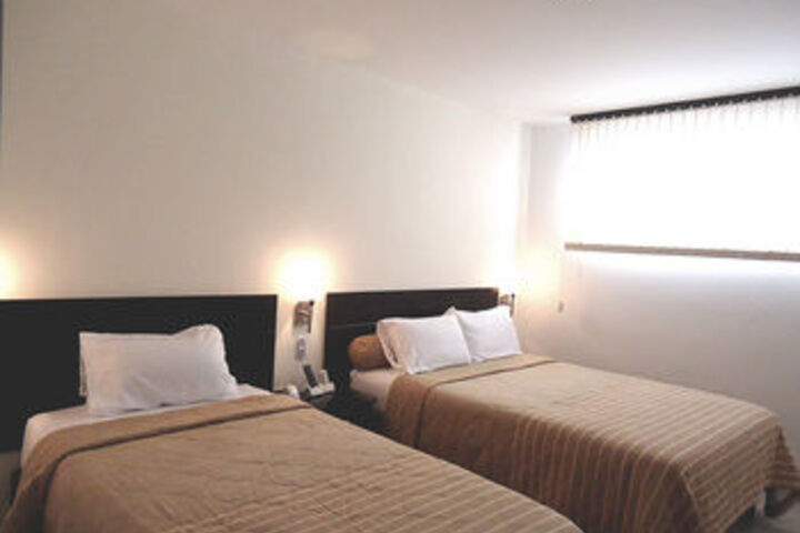 Room 14 of 23