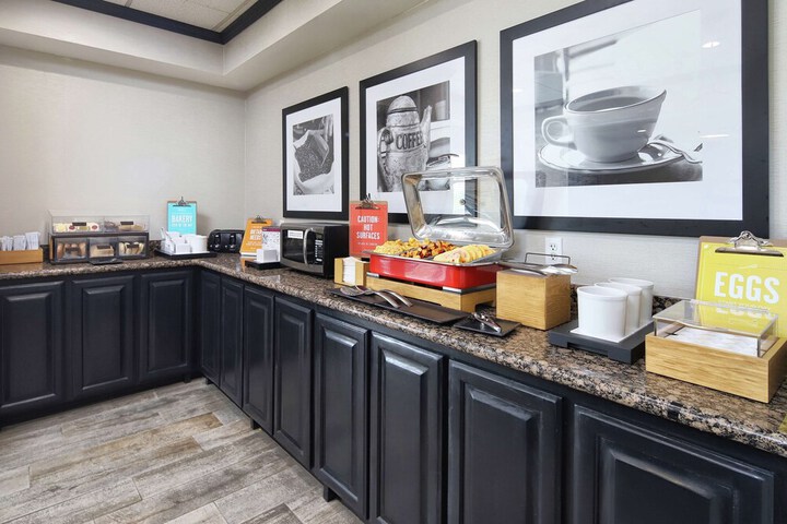 Breakfast/Coffee Service 31 of 44