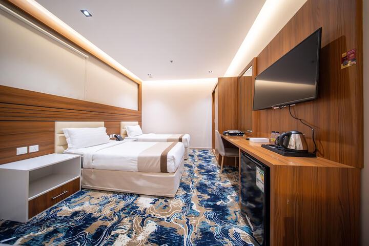 Room 40 of 61