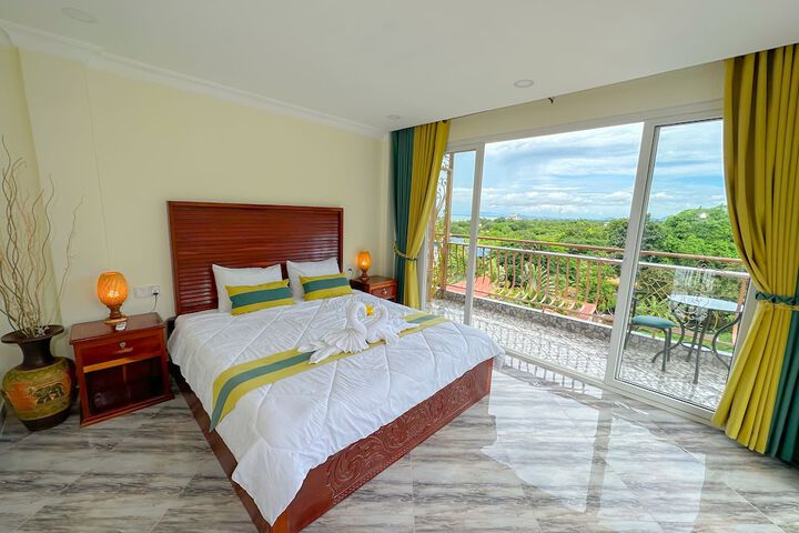 Room 15 of 60
