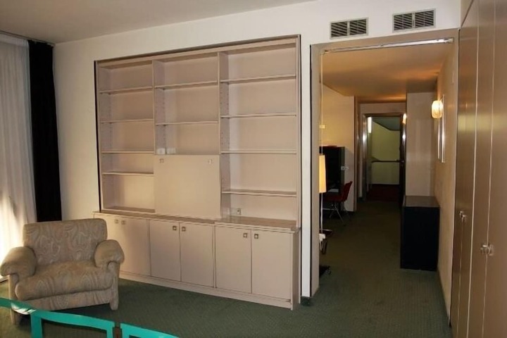 Room 31 of 44