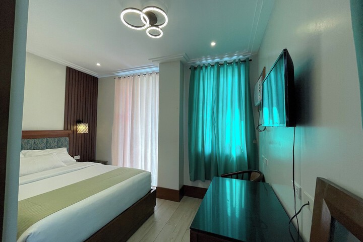 Room 17 of 70