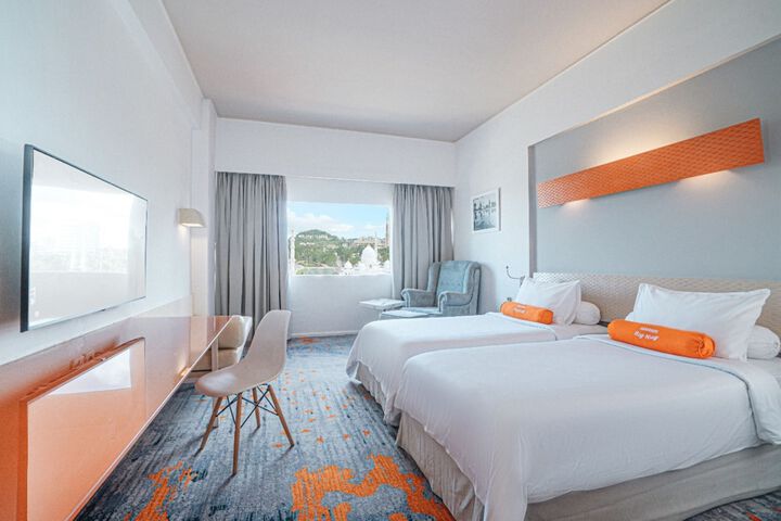 Room 4 of 29