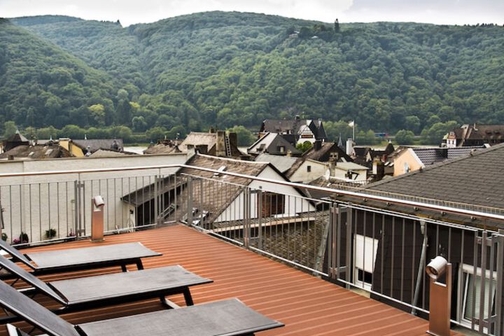 Sundeck 42 of 43