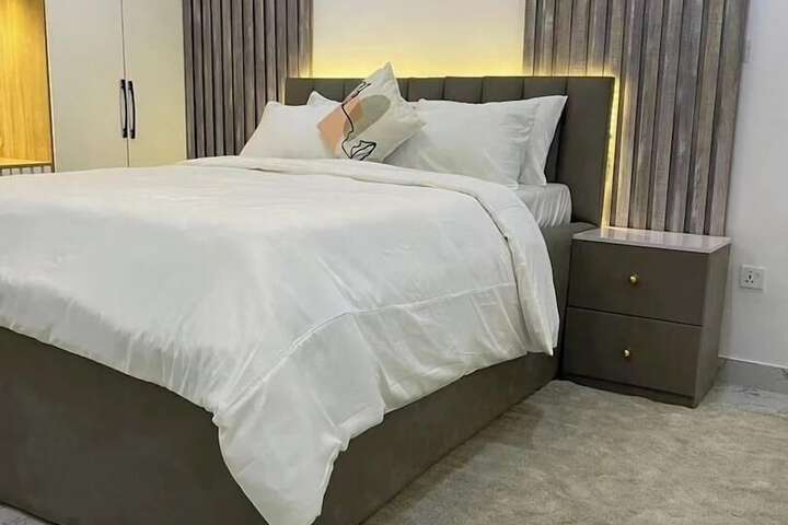 Room 14 of 31