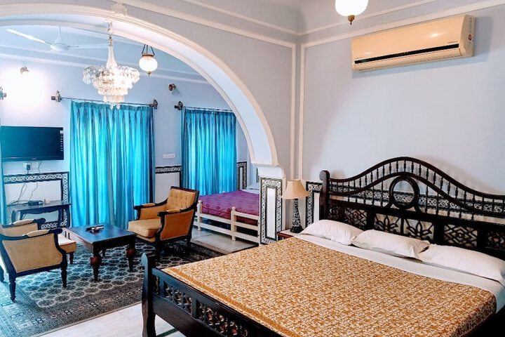 Room 18 of 62