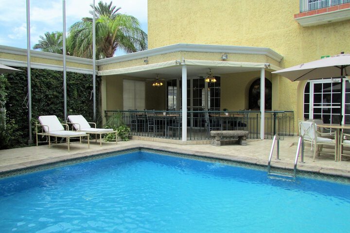 Pool 74 of 131