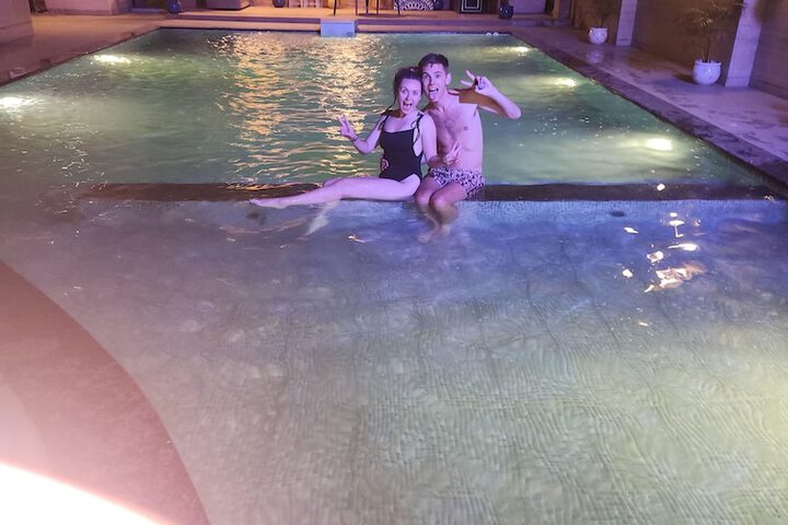 Pool 10 of 17