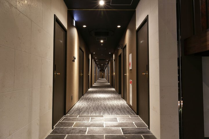 Ballroom/Hall 79 of 103