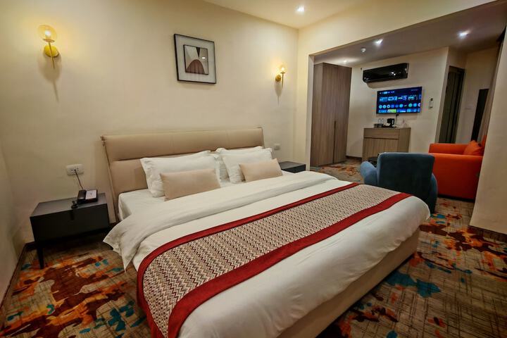 Room 29 of 118
