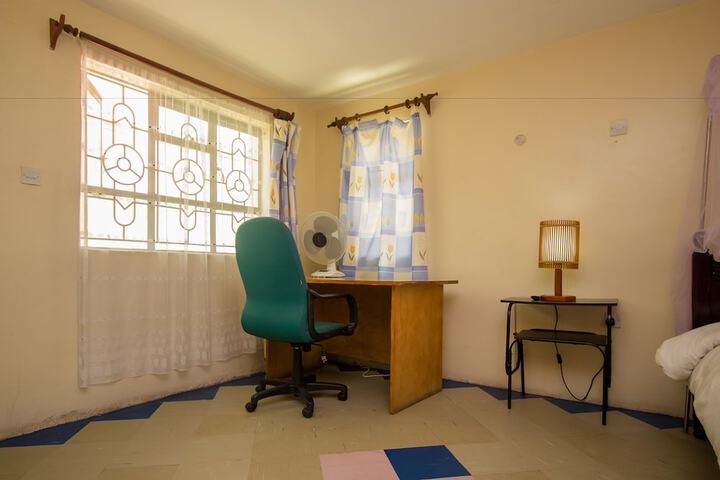 Room 30 of 48