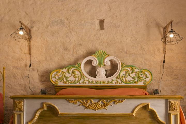 Room 6 of 42