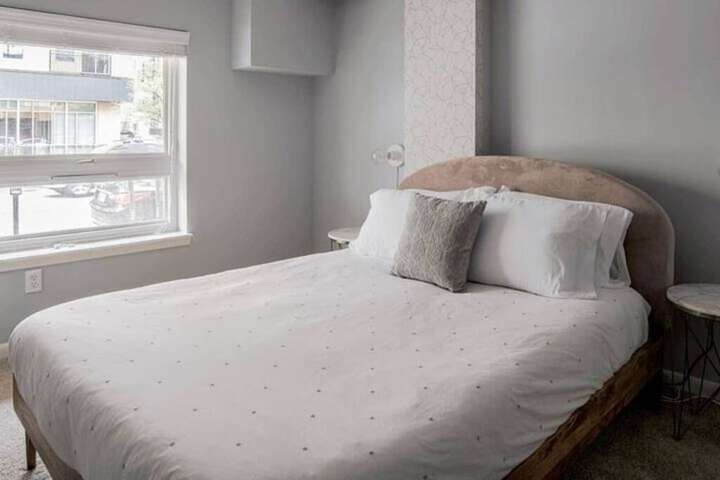 Room 8 of 43