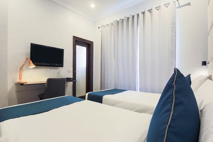 Room 14 of 36