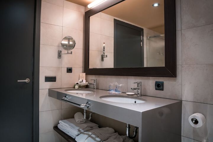 Bathroom Interior Photo