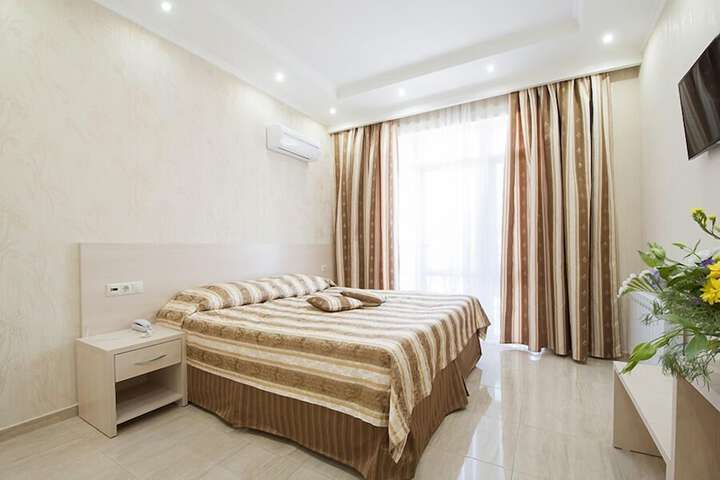 Room 22 of 49