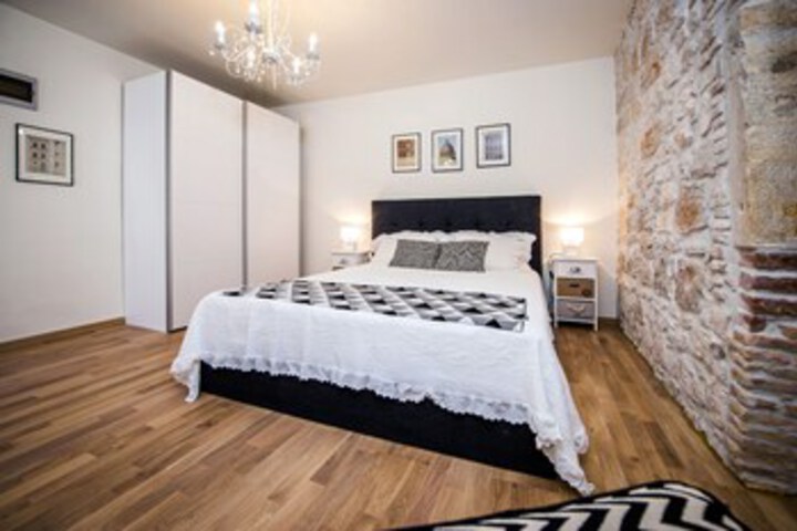 Room 153 of 306