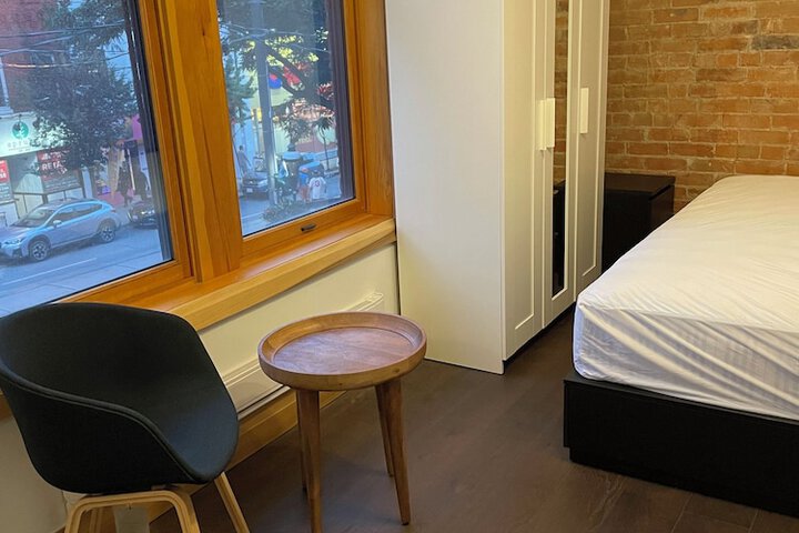 Room 22 of 36