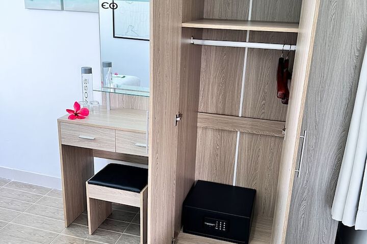 Room 30 of 101