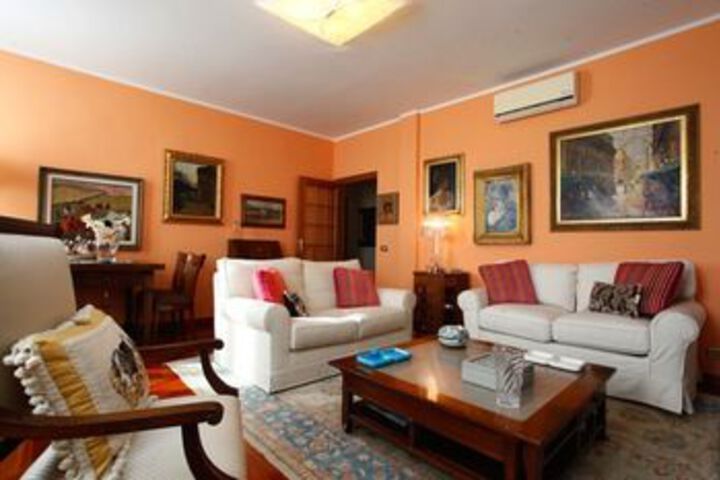 Room 11 of 22